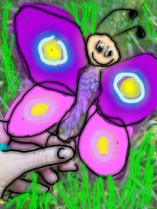 Schmetterling mit Gesicht, bemaltes Foto