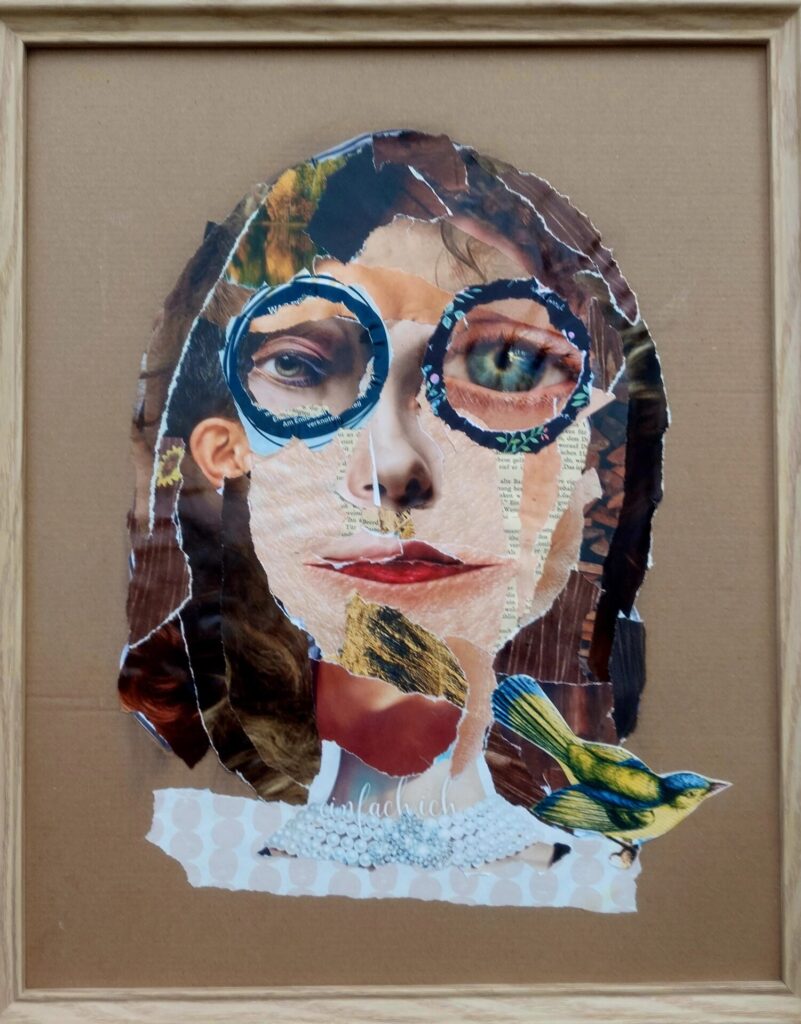 Collagiertes Selbstbild mit Frauengesicht und kleinem meisenartigen Gartenvogel aus einer Serviette am unteren rechten Rand.